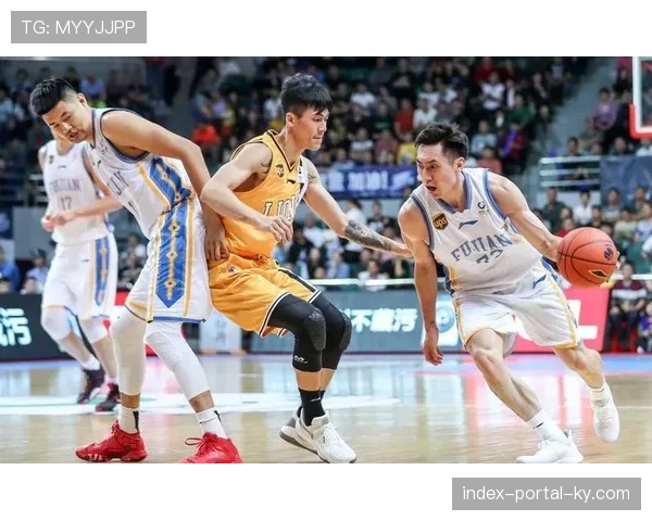 青岛三分球出手分布合理 底角命中率高达45% 青岛三分球出手分布合理 底角命中率高达45%